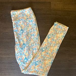 LulaRoe Aztec Leggings